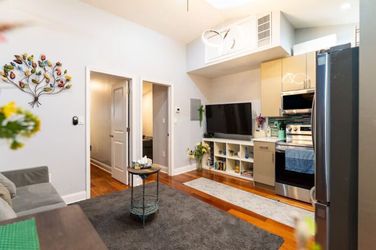 Can You Post on Airbnb and Vrbo? Complete Guide for Vacation Rental Owners